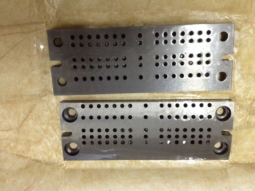 Máquina Hauni Protos Placa de succión de carburo de tungsteno 124 × 33 × 6,7 mm para máquinas de tabaco